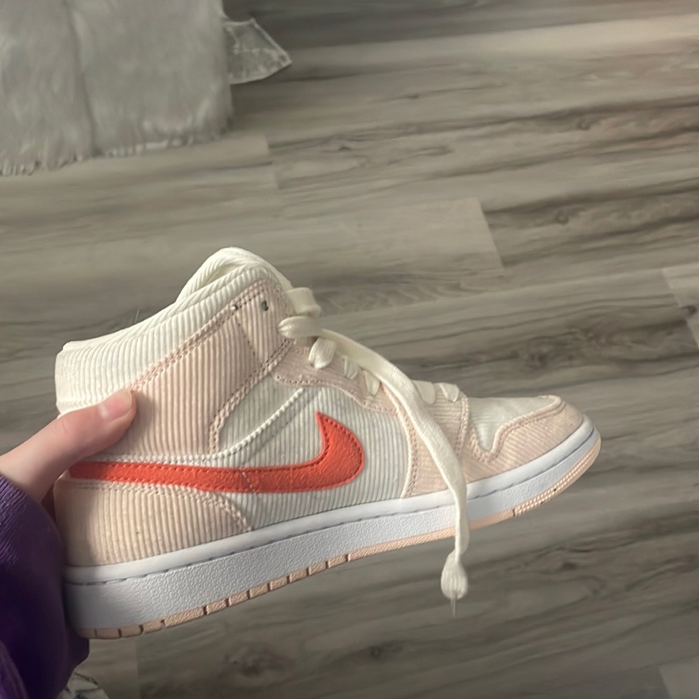 Nike Mid rise air jordan’s- coral